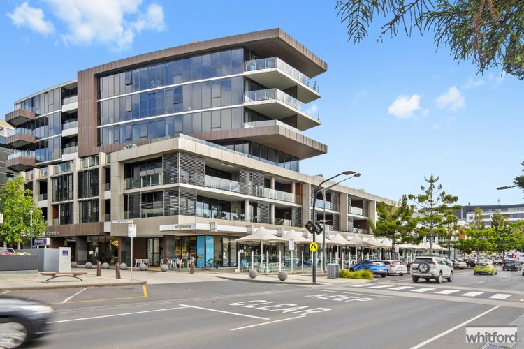 212/6-8 Eastern Beach Road, Geelong