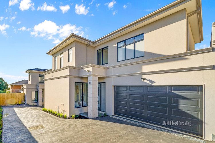 2 13 Kingston Street Mount Waverley 3149