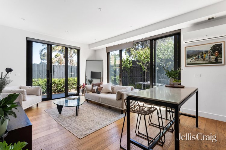 2 13 Quinns Road Bentleigh East 3165