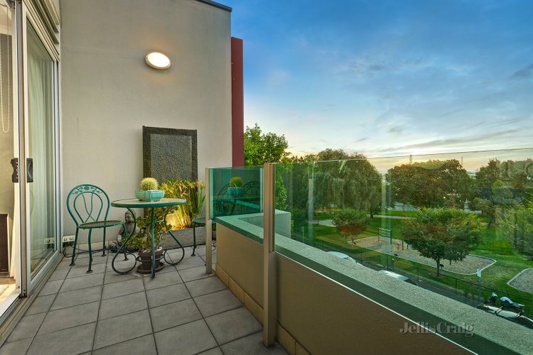 21/30 Chetwynd Street West Melbourne 3003