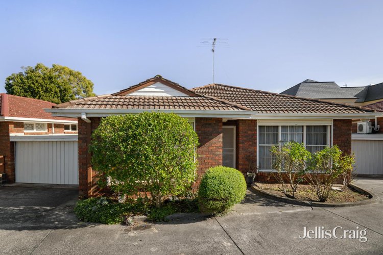 2 134 Barkers Road Hawthorn 3122