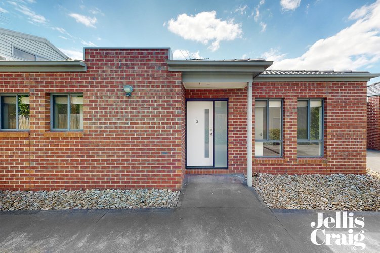 2/134 Cooper Street  Essendon 3040