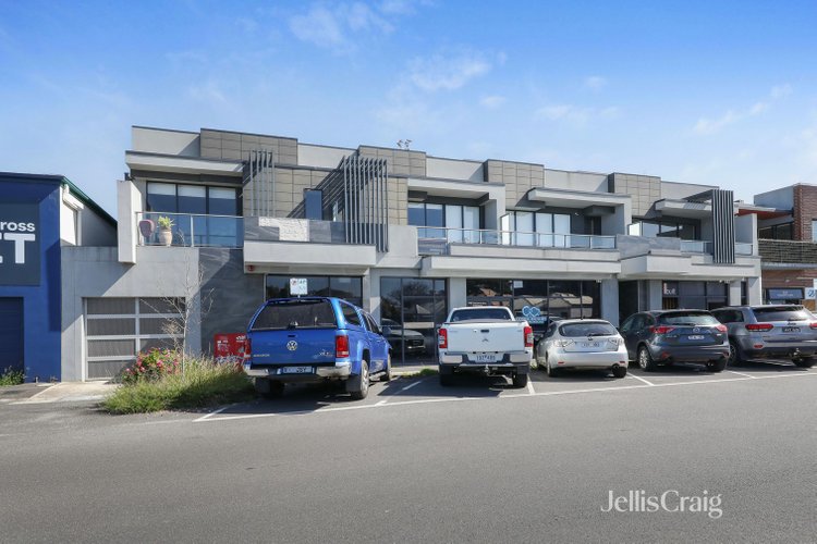2/139 Railway Place Williamstown 3016