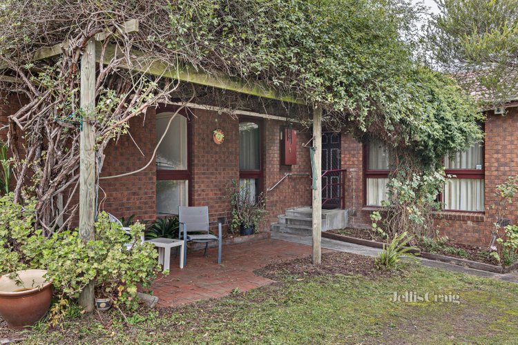 2 14 Davey Road Montmorency 3094