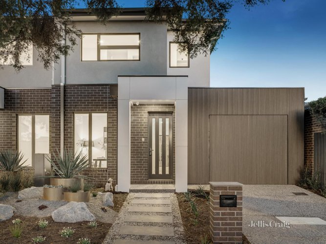 2 14 Elvie Street Doncaster East 3109