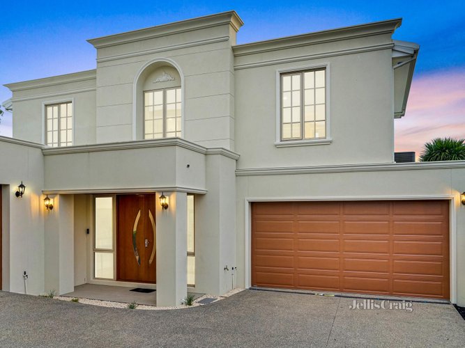 2 14 Norray Avenue Mount Waverley 3149