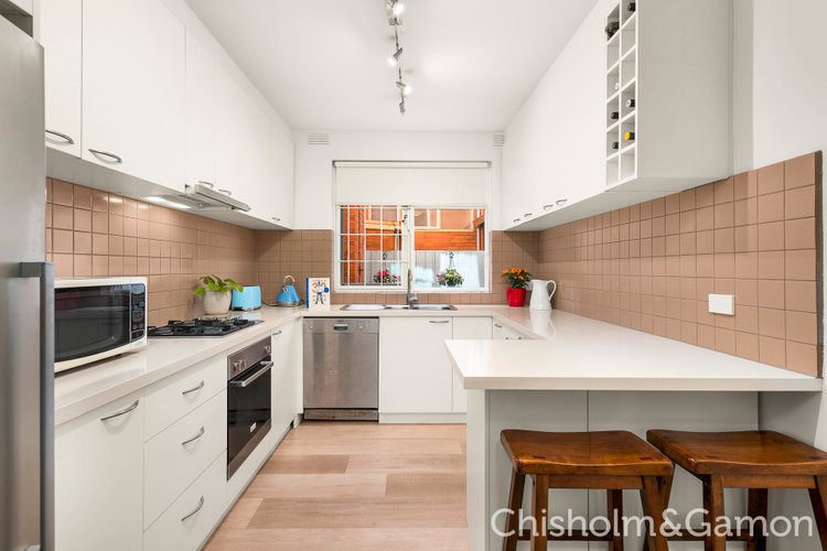 2 14 Southey Street Elwood 3184