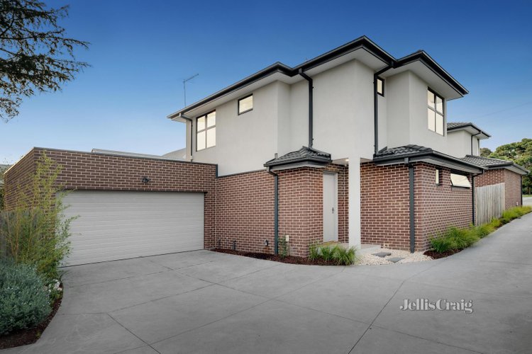 2 14 Stanley Grove Blackburn 3130