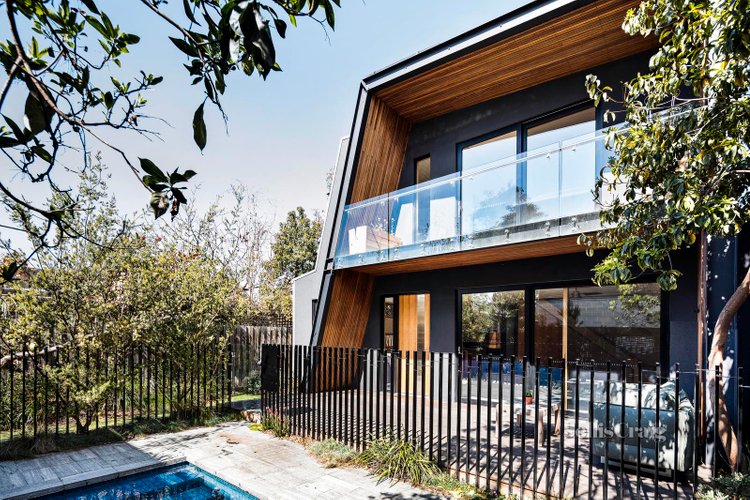 2 140 Roseneath Street Clifton Hill 3068
