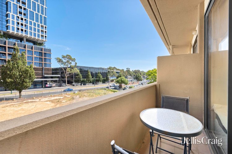 214 1 Wellington Road Box Hill 3128