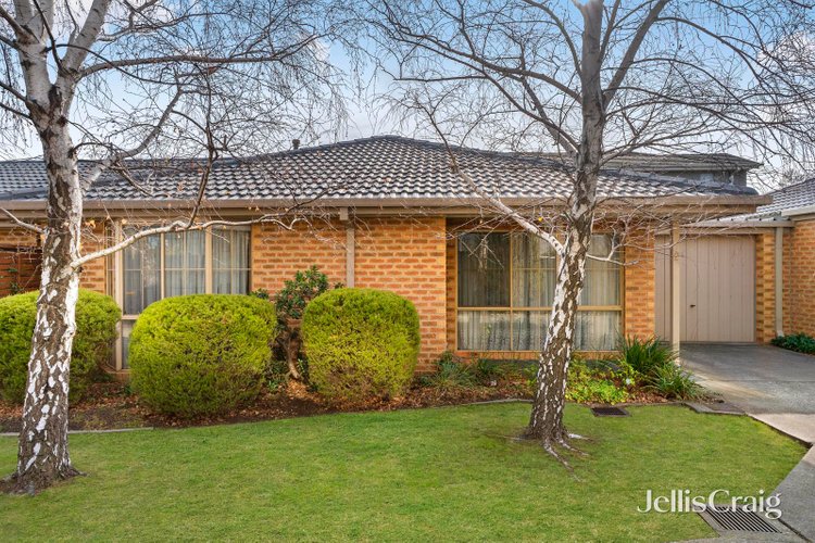 2 143 Bradshaw Street Essendon 3040