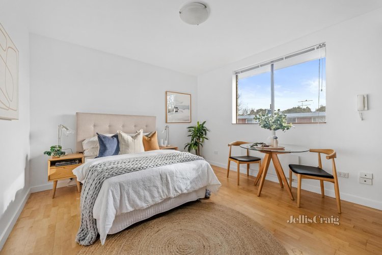 21 44 Kneen Street Fitzroy North 3068
