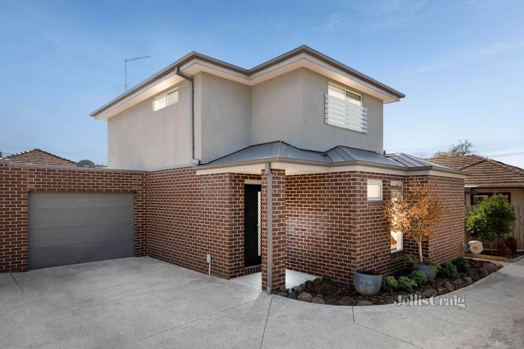 2 15 Kidgell Street Lilydale 3140
