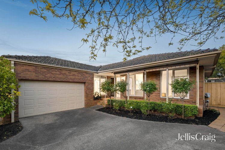 2 15 Shady Grove Nunawading 3131