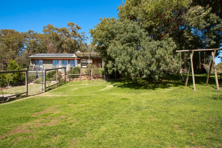 215 Smiths Gully Road Smiths Gully 3760