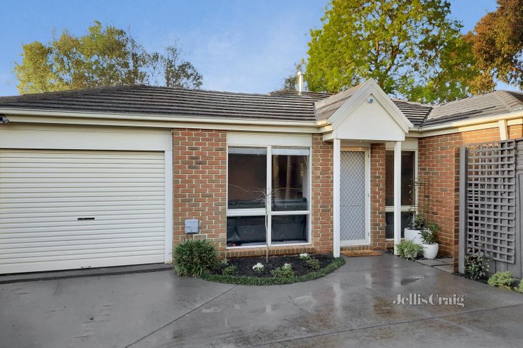 2 15 Vicki Street Blackburn South 3130