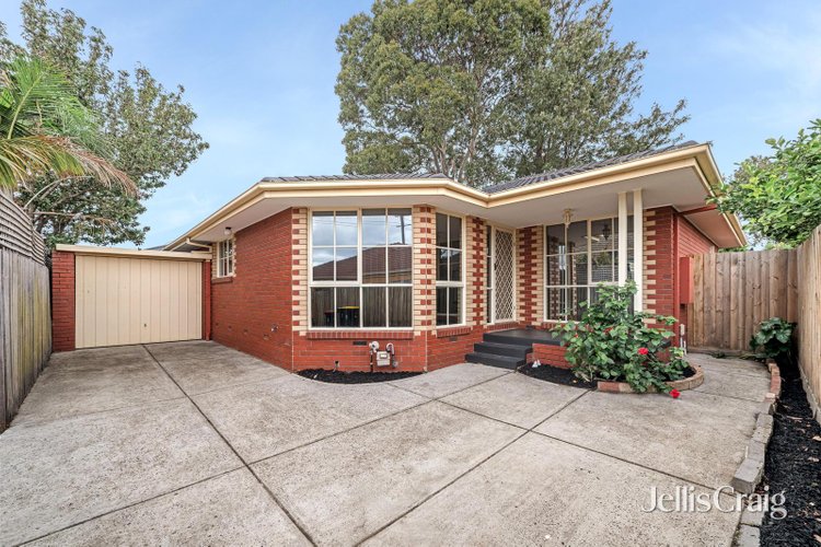 2 152 Warrigal Road Mentone 3194