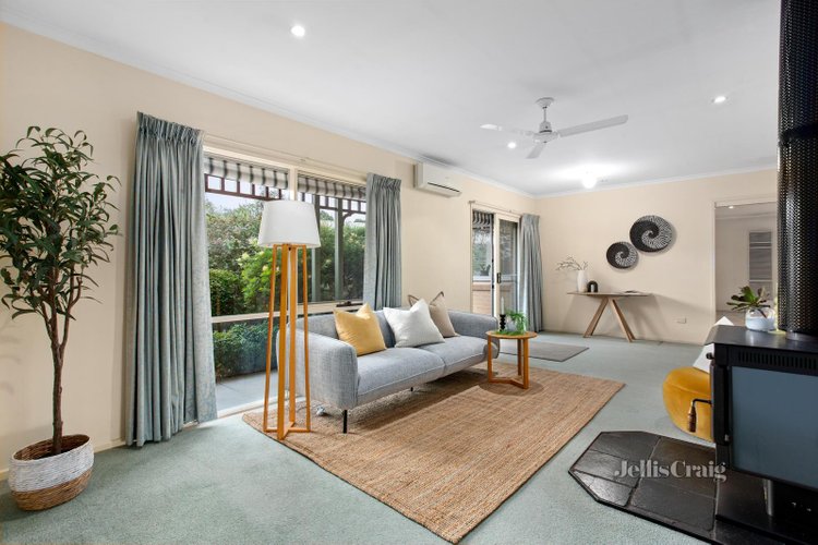2 1556 Main Road Research 3095