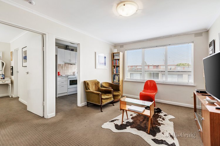 21/558 Moreland Road Brunswick West 3055