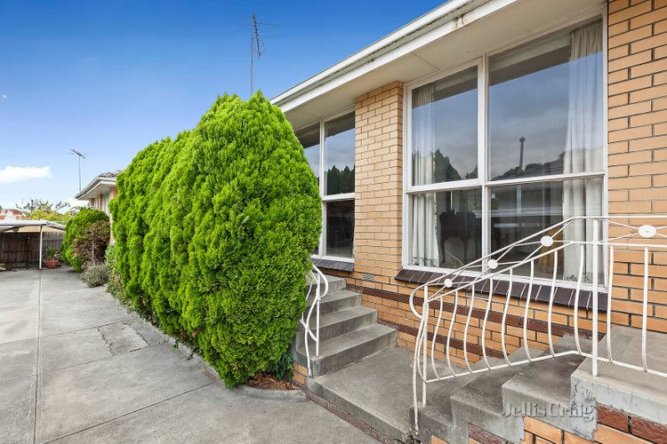 2/156 Barrow Street Coburg 3058