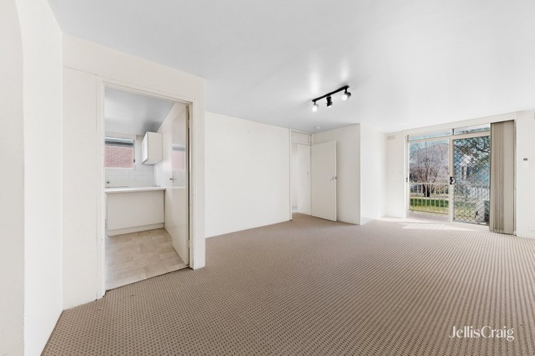 2/157 Saint Leonards Road  Ascot Vale 3032