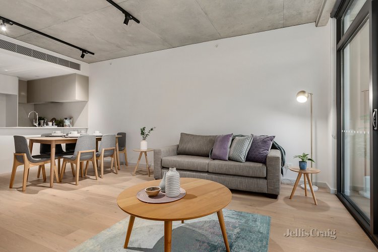 215/77 Hobsons Road Kensington 3031