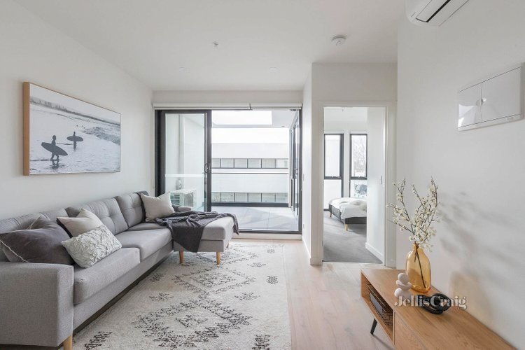 215 801 Centre Road Bentleigh East 3165