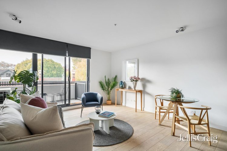 215 828 Burke Road Camberwell 3124