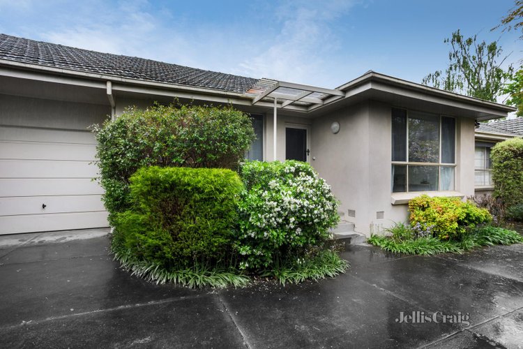 2 15A Kintore Street Camberwell 3124