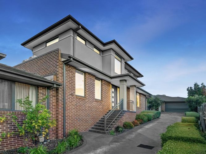 2 16 Avon Street Bulleen 3105