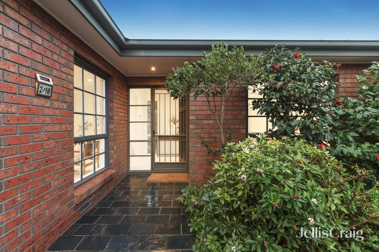 2 16 Gardenia Street Blackburn 3130