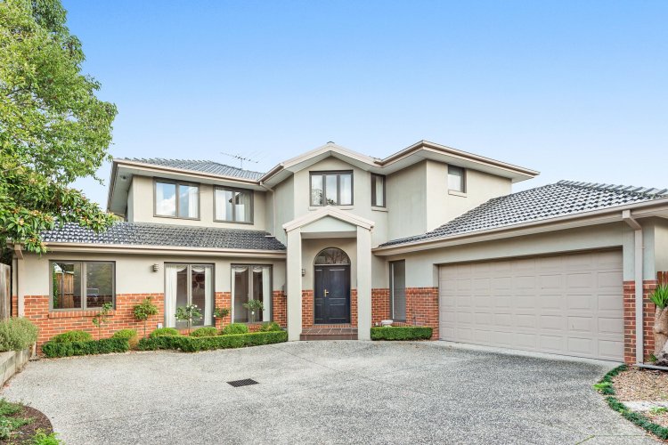 16 Hollsmoor Road