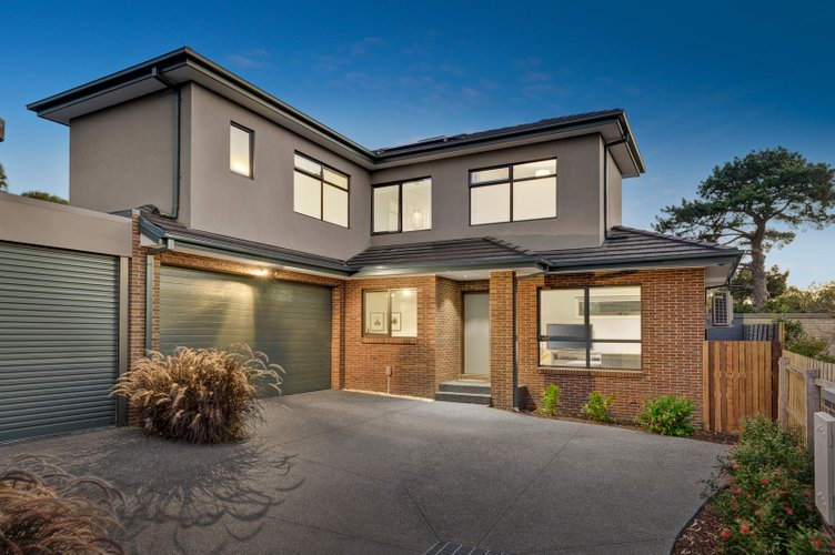 2/16 Marama Street Blackburn South 3130