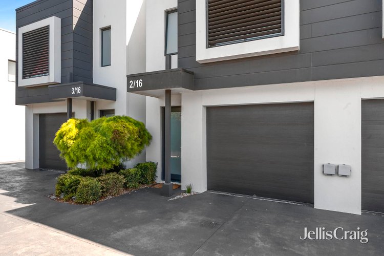 2 16 Mundy Street Geelong 3220