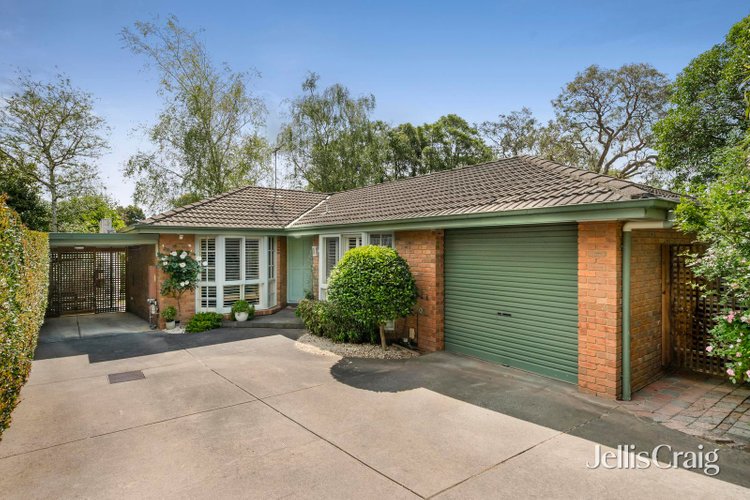 2 16 Scenic Avenue Ringwood East 3135
