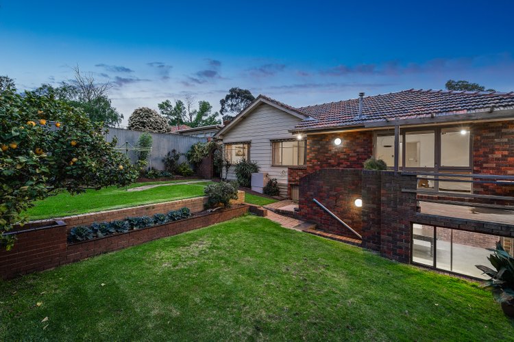 216 Stephensons Road Mount Waverley 3149