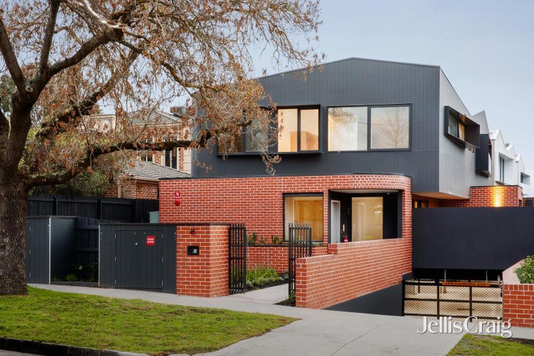 2 16 Summerhill Road Glen Iris 3146