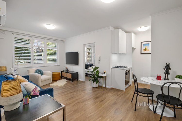 2 163 Murrumbeena Road Murrumbeena 3163