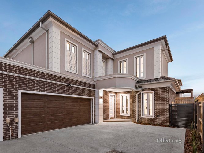 2 17 Chapman Street Blackburn North 3130