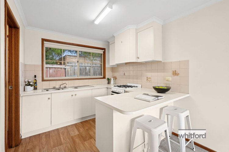 2/17 Collins Street, Geelong West
