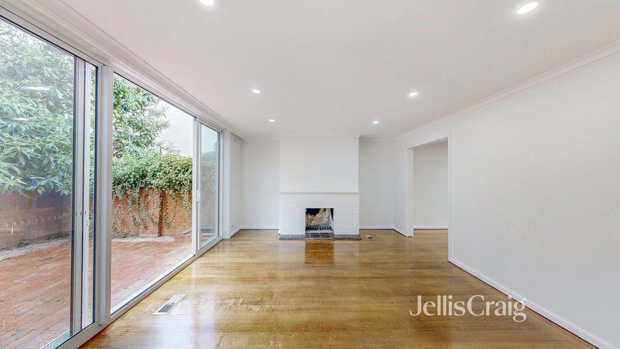 2/17 Como Avenue South Yarra 3141