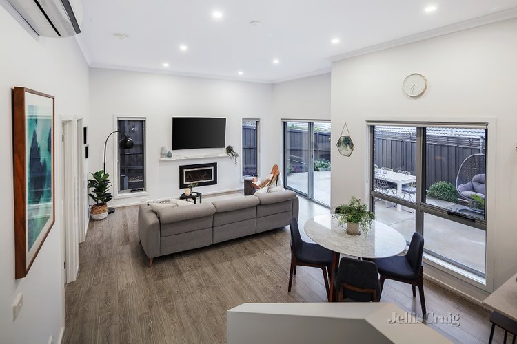 2/17 Glen Katherine Drive St Helena 3088