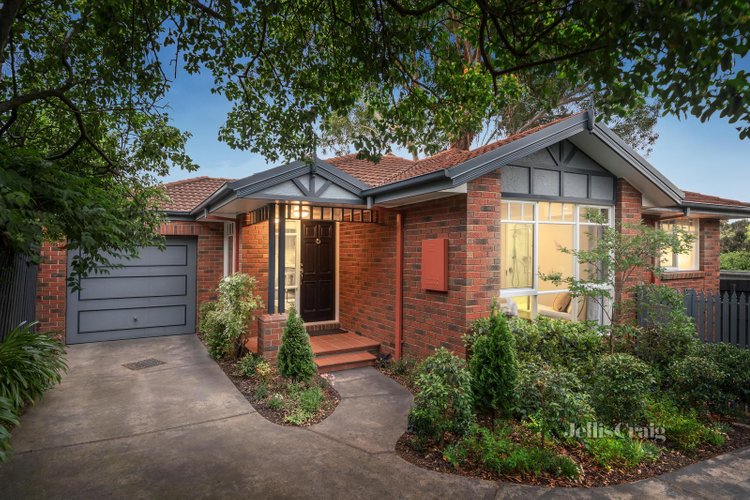 2 17 Hillside Crescent Blackburn 3130