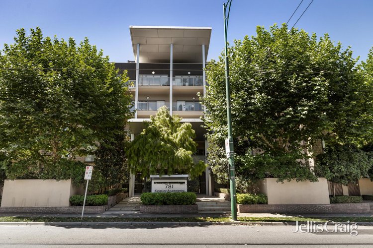21 781 Whitehorse Road Mont Albert 3127
