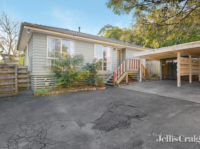 2 17A Mount Dandenong Road Ringwood East 3135