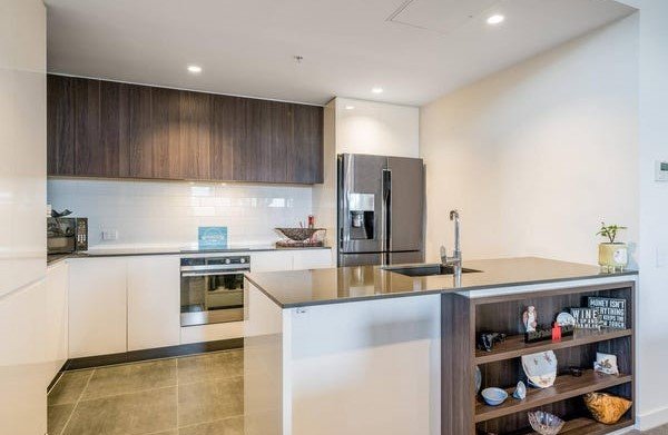 2/18 Cavendish Street, Geelong