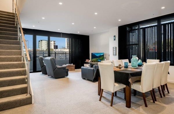 2/18 Cavendish Street, Geelong