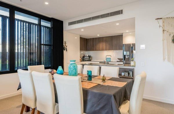 2/18 Cavendish Street, Geelong