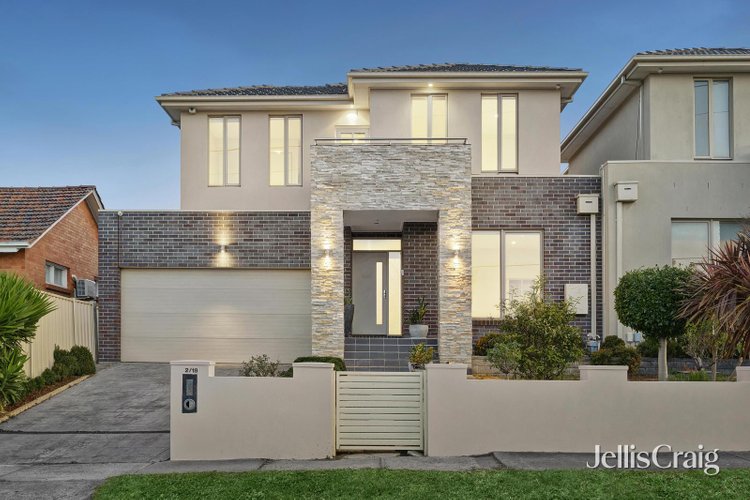 2 18 Clifford Street Glen Waverley 3150
