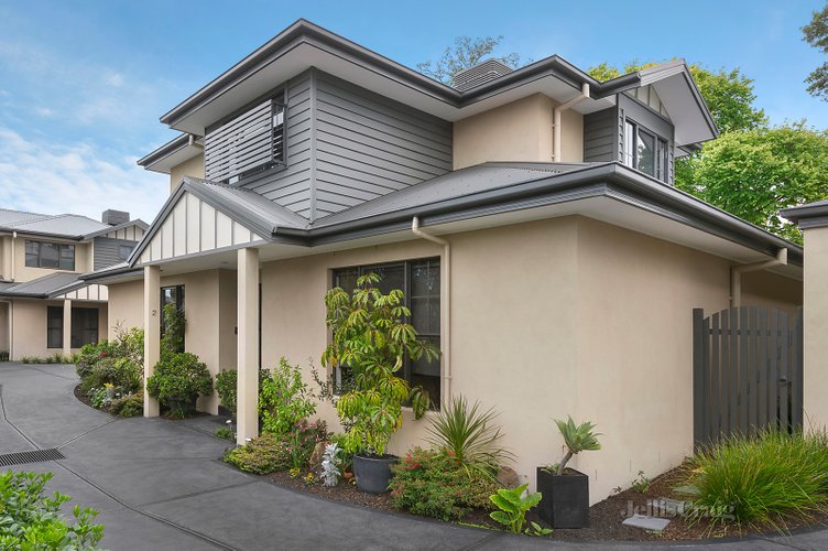 2/18 Endeavour Street Mitcham 3132